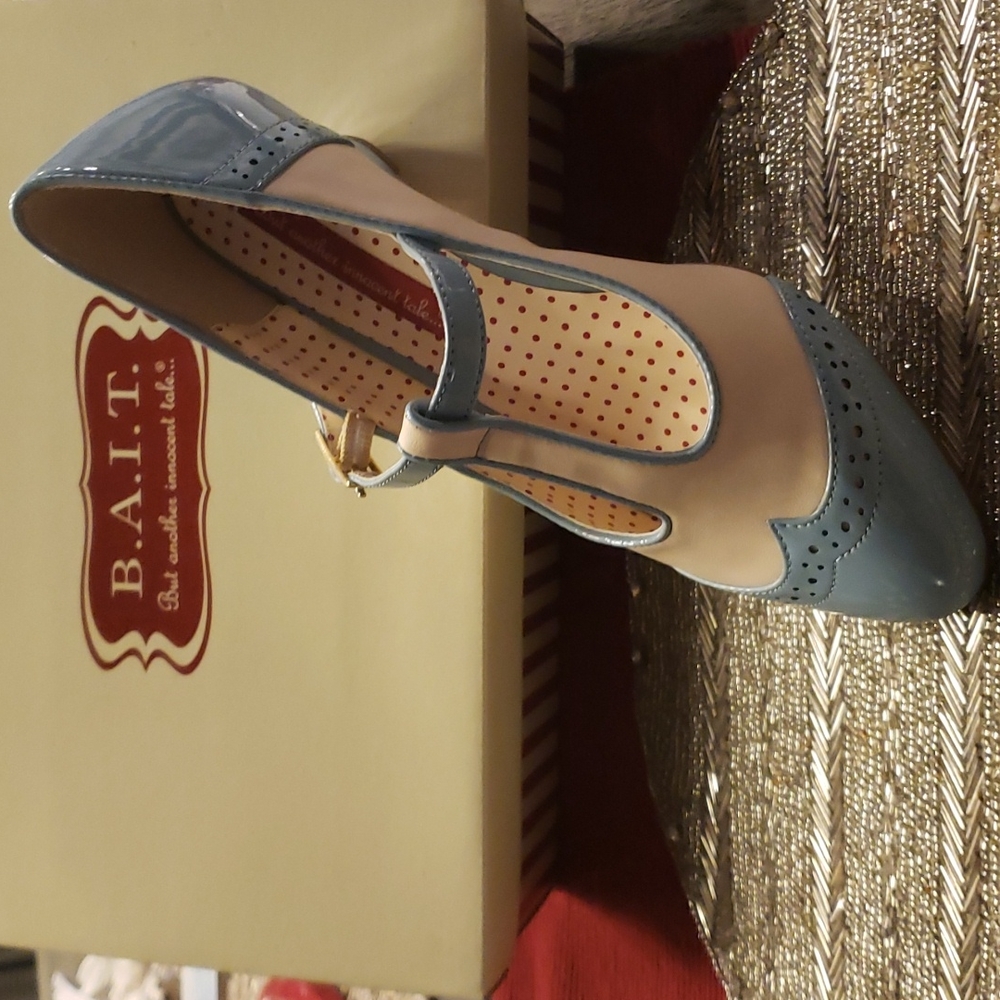 Bait footwear Ione blue & drum size 7